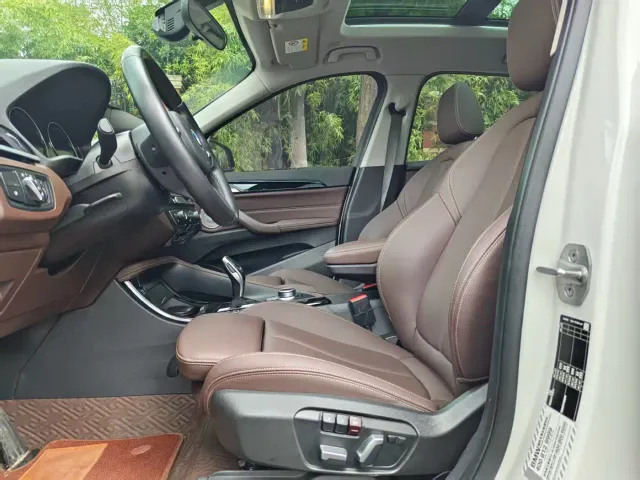 BMW X1 — Фото автомобиля 8