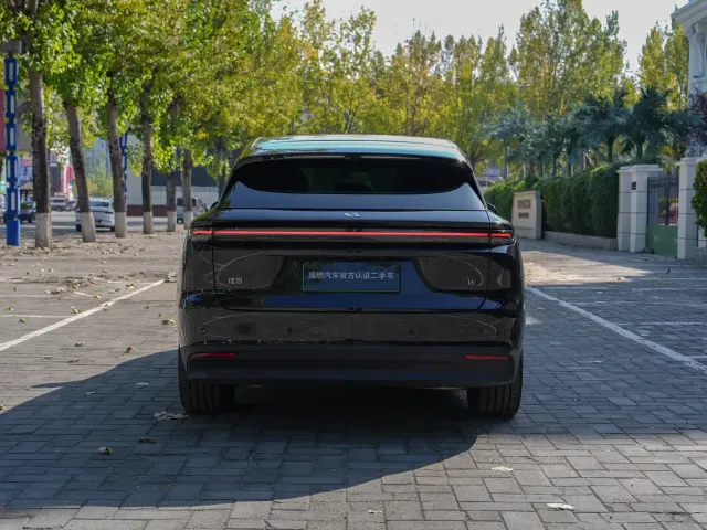 Li Auto i6 — Фото автомобиля 6