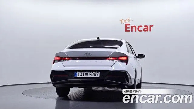 Hyundai Avante CN7 — Фото автомобиля 4