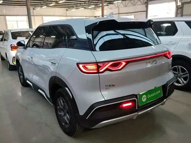 BYD Yuan UP — Фото автомобиля 4