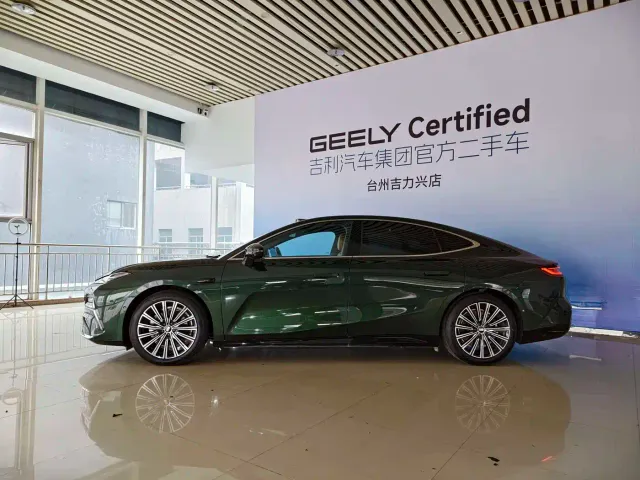 Geely Galaxy Xingyao 8 — Фото автомобиля 2