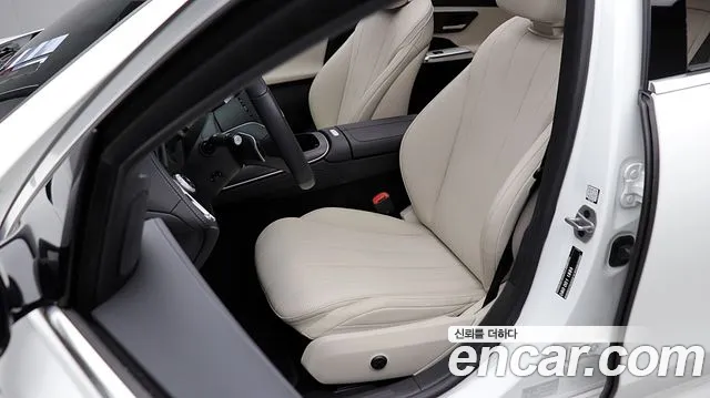 Mercedes-Benz E-Class W214 — Фото автомобиля 9