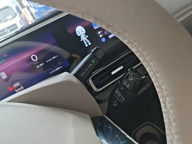 Baojun KiWi EV — Фото автомобиля 13