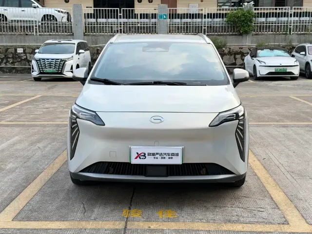 GAC Aion Y — Фото автомобиля 2