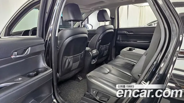 Hyundai Palisade Palisade Дизель 2.2 2WD — Фото автомобиля 24