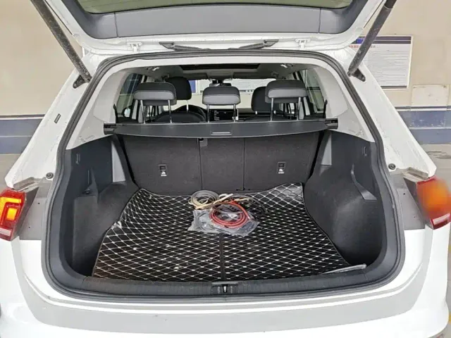 Volkswagen Tiguan L — Фото автомобиля 18