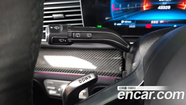 Mercedes-Benz GLE-Class — Фото автомобиля 27