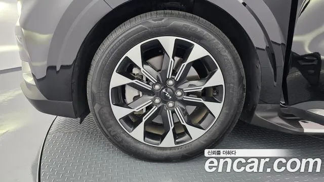 Kia Canival Carnival 4 поколение Бензин 7 мест Signature — Фото автомобиля 5