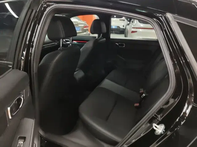 Honda Civic — Фото автомобиля 16
