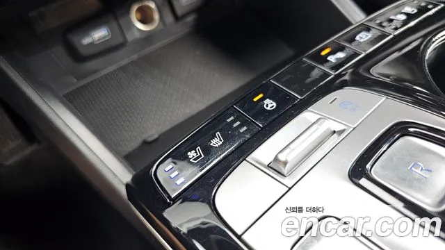 Hyundai Tucson Tucson (NX4) Бензин 1.6 турбо 2WD — Фото автомобиля 19