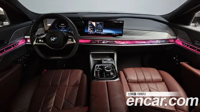 BMW 7-Series — Фото автомобиля 5