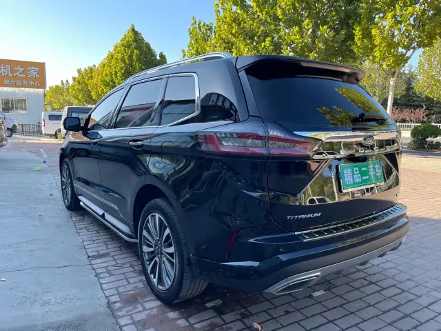 Ford Edge — Фото автомобиля 6