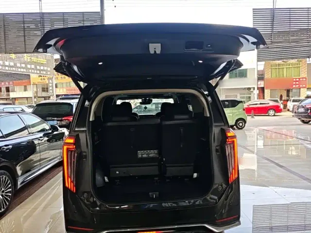 GAC Trumpchi M8 — Фото автомобиля 18