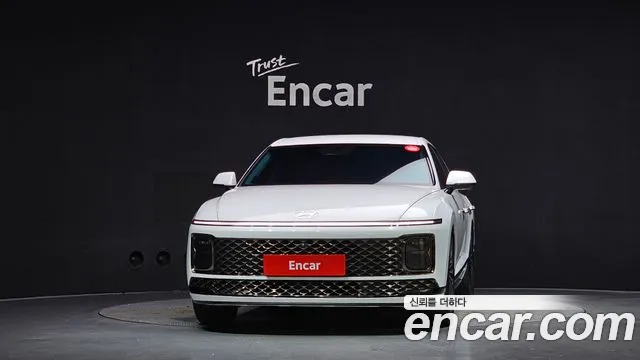 Hyundai Grandeur Grandeur (GN7) 2.5 Бензин 2WD — Фото автомобиля 3