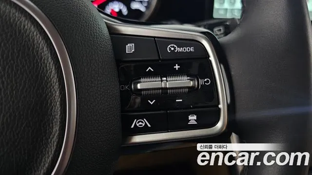 Kia Canival Carnival 4 поколение Бензин 7 мест Noblesse — Фото автомобиля 15