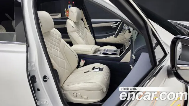 Genesis GV80 — Фото автомобиля 17