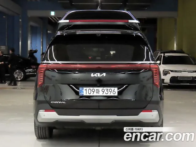 Kia Carnival 4th Gen — Фото автомобиля 4