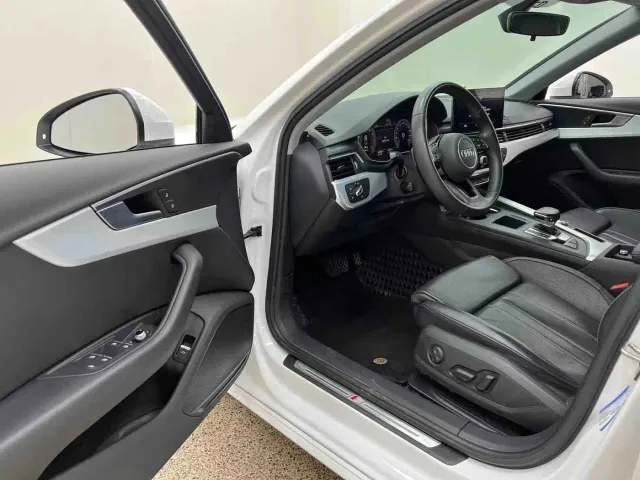 Audi A4L — Фото автомобиля 11