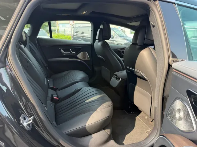 Mercedes-Benz EQS — Фото автомобиля 12
