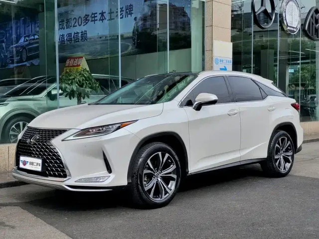 Фотография автомобиля — Lexus RX