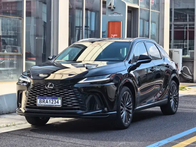 Фотография автомобиля — Lexus RX