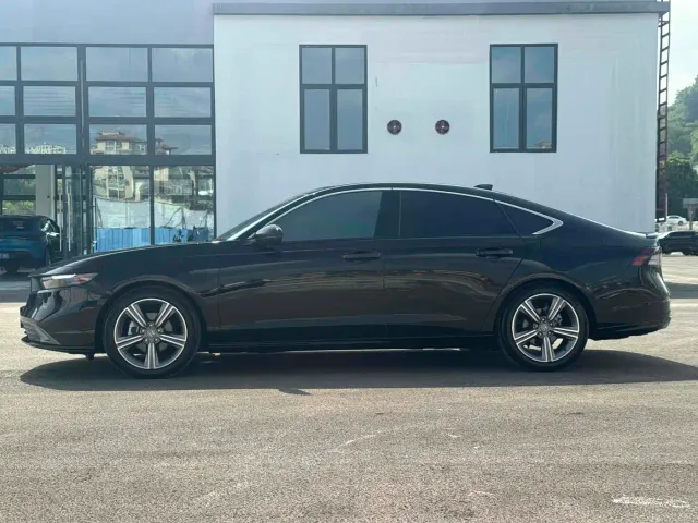 Honda Accord — Фото автомобиля 20