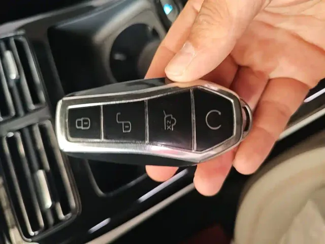 BYD Qin PLUS — Фото автомобиля 8