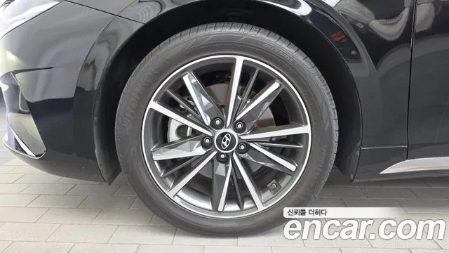 Hyundai Grandeur Grandeur (New) — Фото автомобиля 5