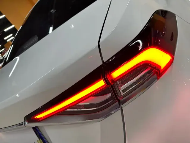 Toyota Corolla — Фото автомобиля 11