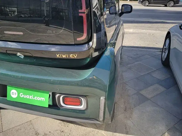 Baojun KiWi EV — Фото автомобиля 7
