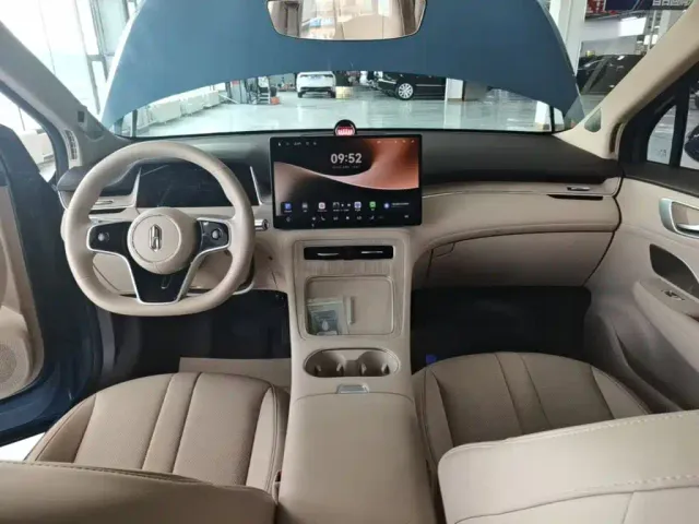 Shangjie SUV — Фото автомобиля 2
