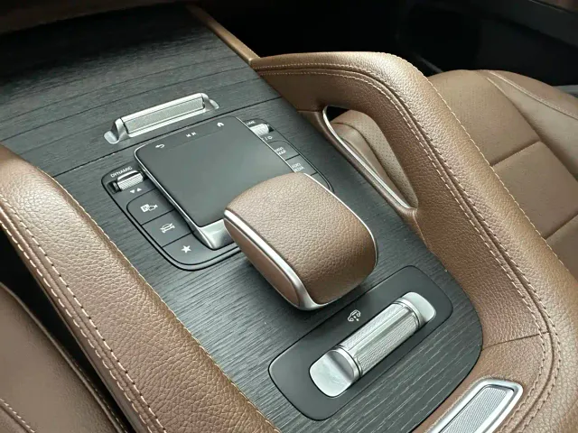 Mercedes-Benz GLS-Class — Фото автомобиля 18