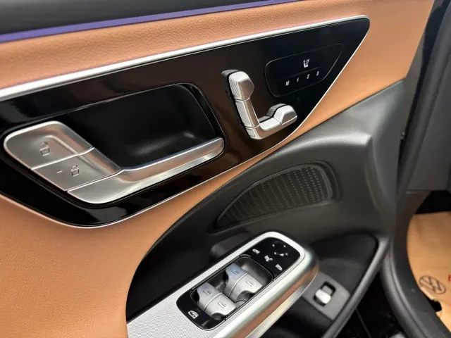 Mercedes-Benz E-Class — Фото автомобиля 9