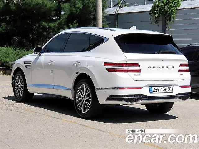Genesis GV80 — Фото автомобиля 3