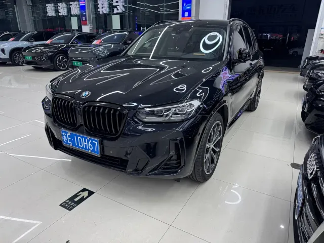 Фотография автомобиля — BMW X3