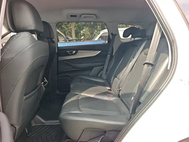 Chery Tiggo 8 PLUS — Фото автомобиля 16