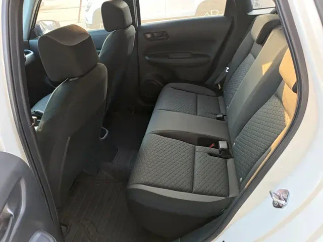 Honda Fit — Фото автомобиля 16