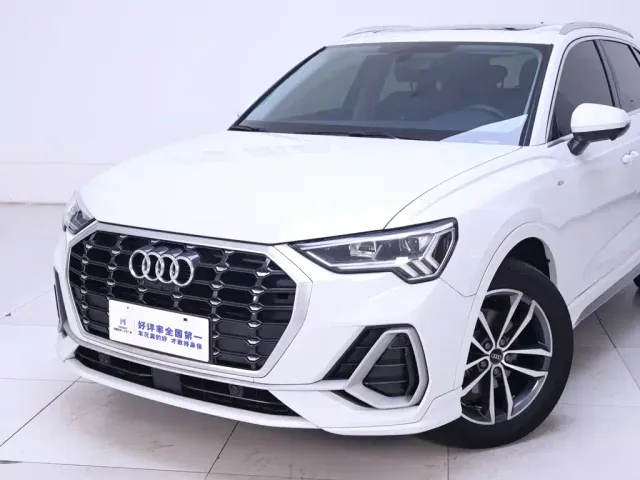 Audi Q3 — Фото автомобиля 3