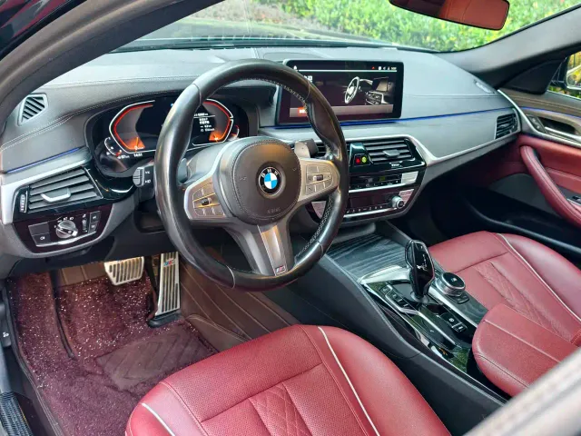 BMW 5 Series — Фото автомобиля 9