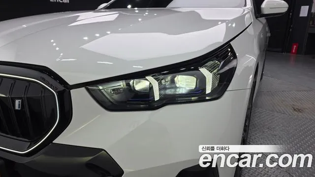 BMW i5 G60 — Фото автомобиля 22