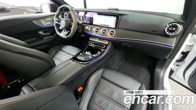 Mercedes-Benz E-Class — Фото автомобиля 7