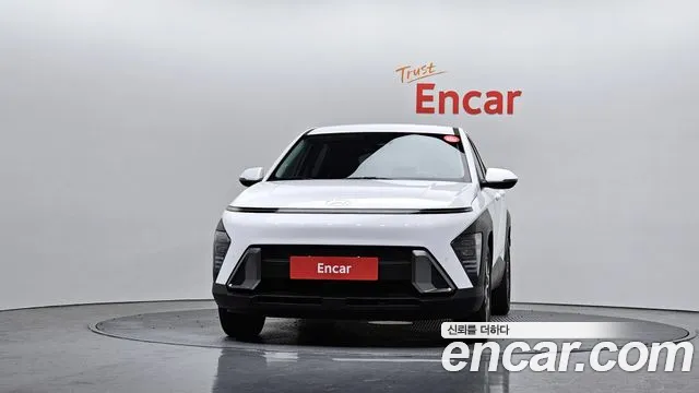 Hyundai Kona Kona (SX2) Бензин 1.6 турбо 2WD — Фото автомобиля 3