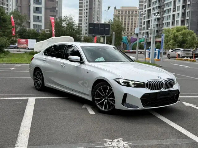 BMW 3 Series — Фото автомобиля 3