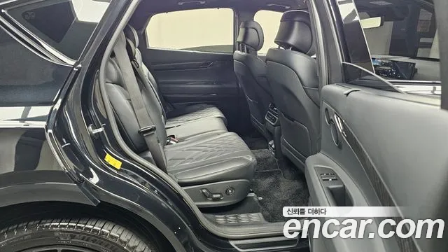 Genesis GV80 — Фото автомобиля 10