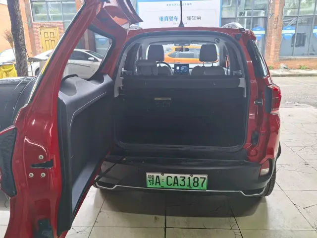 BYD Yuan Pro — Фото автомобиля 13