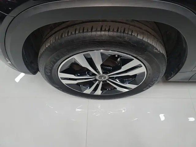 Mercedes-Benz GLB-Class — Фото автомобиля 22