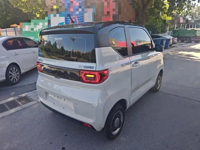Wuling Hongguang Mini EV — Фото автомобиля 6