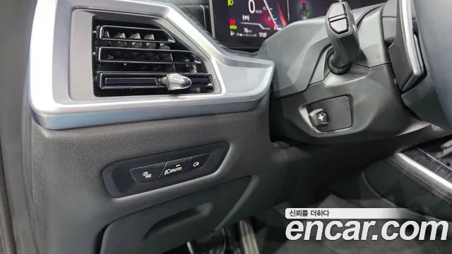 BMW X5 xDrive 40i M Sport — Фото автомобиля 25