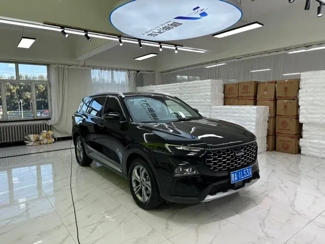Ford Lingrui — Фото автомобиля 3