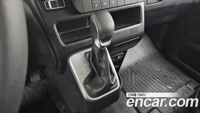 Hyundai Staria Staria Карго 5 мест — Фото автомобиля 9